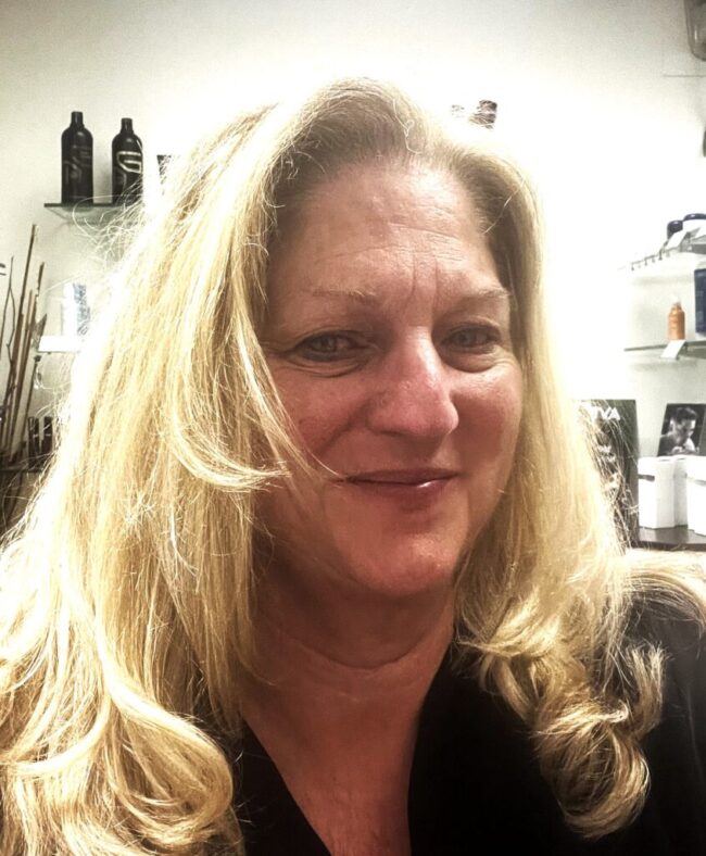 IMG-1993-e1671053604102-845×1024 headshot for Lisa Schirz