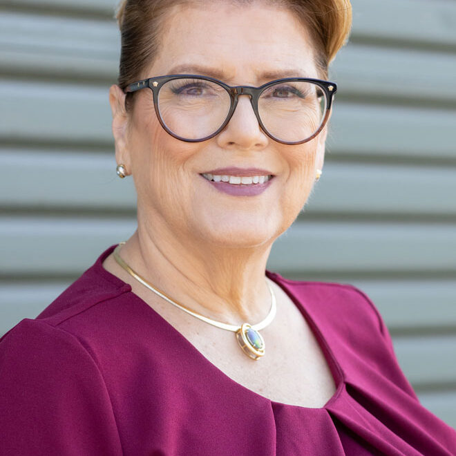 Vicki Knight profile picture.