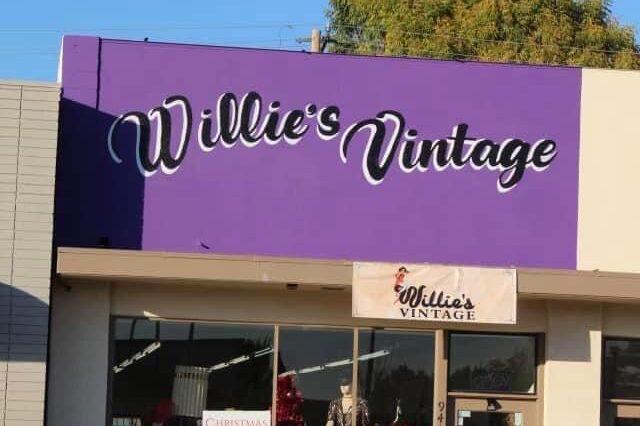 the outside facade of Willie's Vintage